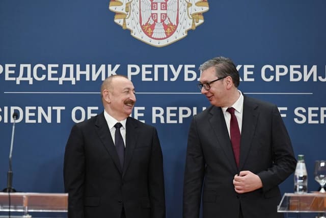 İlham Əliyev: Biz təkcə siyasi istiqamətdə, beynəlxalq arenada sıx işləmirik, eyni zamanda vacib layihələr icra edirik