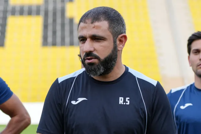 Rəşad Sadıqov "Zirə"də 100-cü qələbəyə çatdı 