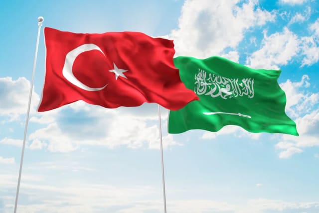 Türkiyə və Səudiyyə Ərəbistanı XİN başçıları telefon danışığı aparıb