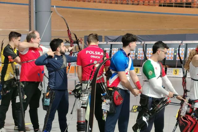 Azərbaycan oxatanları Avropa çempionatında mərhələ adlayıblar