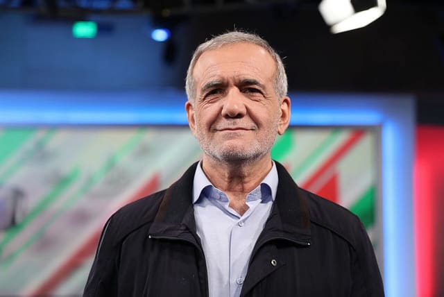 Pezeşkian: Danışıqlar Xameneinin təsdiqi ilə həyata keçirilir