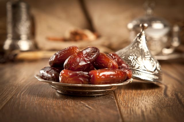 Oruc tutmaq sağlamlığa necə təsir edir? - Həkim danışır