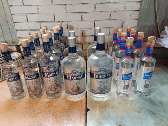 Lənkəranda kafedə mənşəyi məlum olmayan alkoqollu içkilər aşkarlanıb