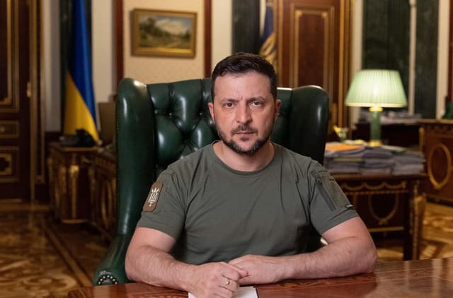 Zelenski Belarus prezidenti Aleksandr Lukaşenkoya qarşı sanksiyalar tətbiq edib