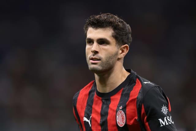 "Milan" Pulişiçi 2026-cı ilin yayına qədər saxlamaq istəyir