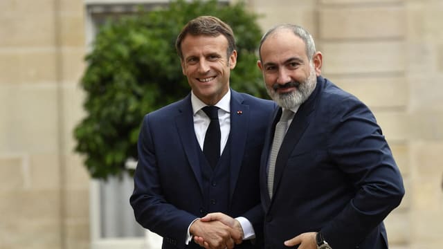 Makron Ermənistana səfər edəcək