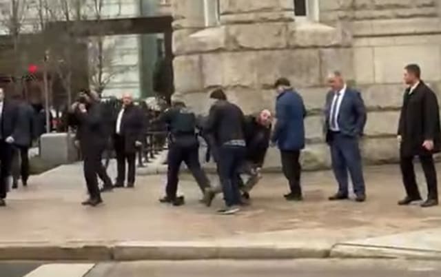 Prezidentin təhlükəsizlik xidmətinin əməkdaşları ABŞ polisi ilə birlikdə təxribatın qarşısını alıblar