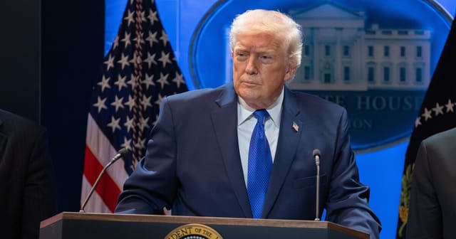 Donald Tramp  Çinə səfər edəcək