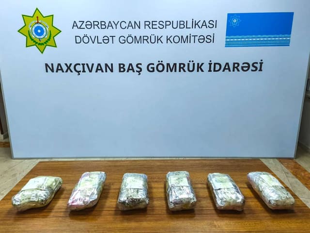 Gömrükdə 5 kiloqramdan artıq metamfetamin aşkar edilib