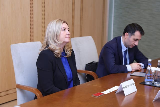 AYİB ilə su və şəhər infrastrukturu üzrə əməkdaşlıq məsələləri müzakirə edilib