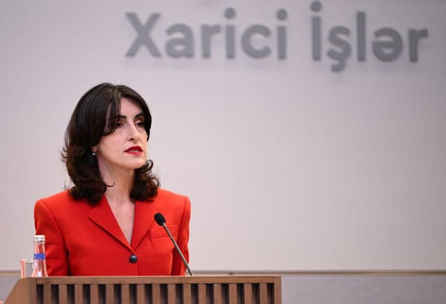XİN rəhbəri: Gürcüstan Vensin Ermənistan və Azərbaycana səfərini yüksək qiymətləndirir