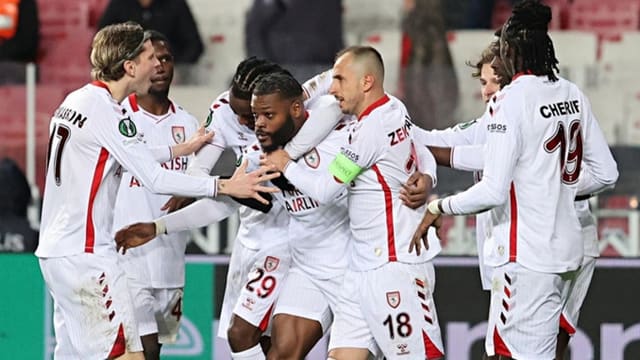 Konfrans Liqası: "Samsunspor" növbəti mərhələyə yüksəldi 
