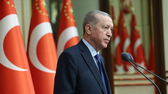 Türkiyə lideri tərəfləri təcili dialoqa çağırıb