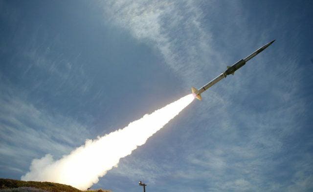 Səudiyyə Ərəbistanı  iki raketi ələ keçirib