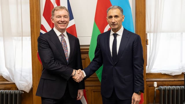 Britaniyalı investorlar Azərbaycanda süni intellekt üzrə data mərkəzlərinin yaradılmasında iştiraka dəvət edilib
