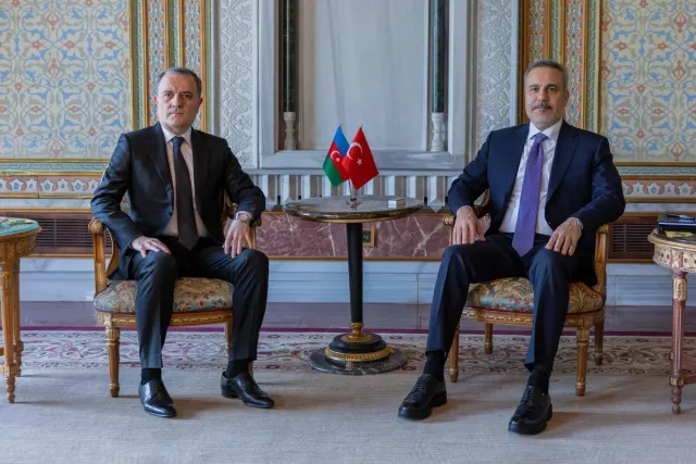 Azərbaycan və Türkiyə XİN başçıları İstanbulda görüşüb - YENİLƏNİB 2