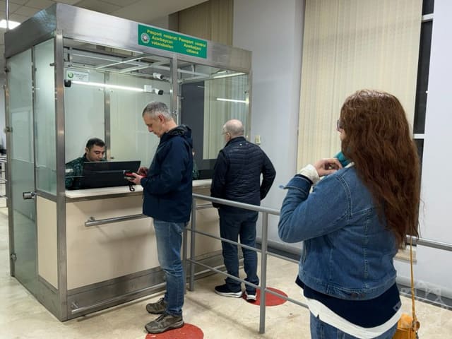 “Astara” sərhəd-keçid məntəqəsi ilə İrandan daha bir qrup diplomat təxliyə edilib