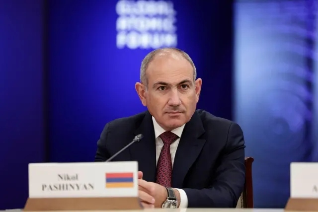 Nikol Paşinyan Müctəba Xameneini ali lider seçilməsi münasibətilə təbrik edib