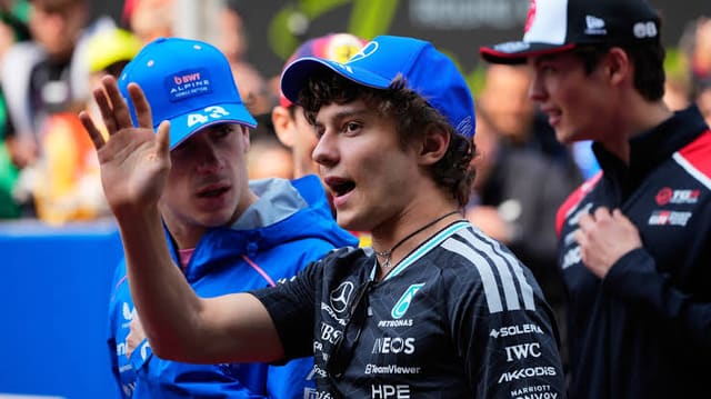 "Formula 1" üzrə Çin Qran-prisinin qalibi bəlli olub 