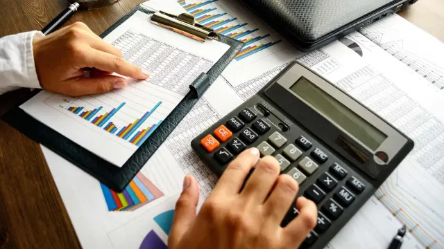 Azərbaycanda vergi ödəyicilərinin sayı 5 % artıb