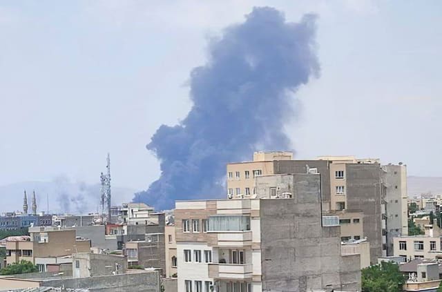 İsrail Tehran, Təbriz və Şirazdakı hədəflərə zərbələr endirməyə başlayıb
