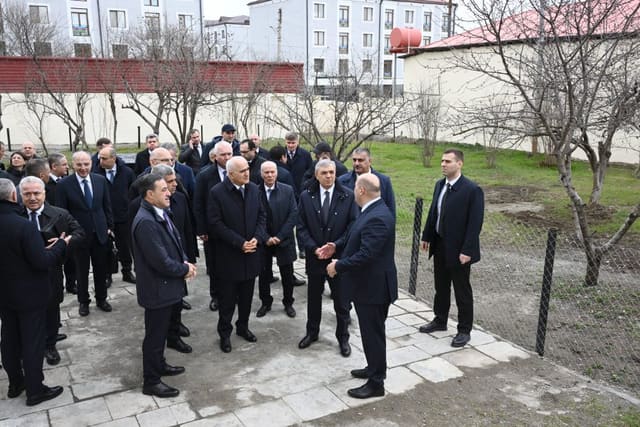 Əlaqələndirmə Qərargahının üzvləri Xocavənd şəhərində təmir olunmuş fərdi evə baxış keçiriblər