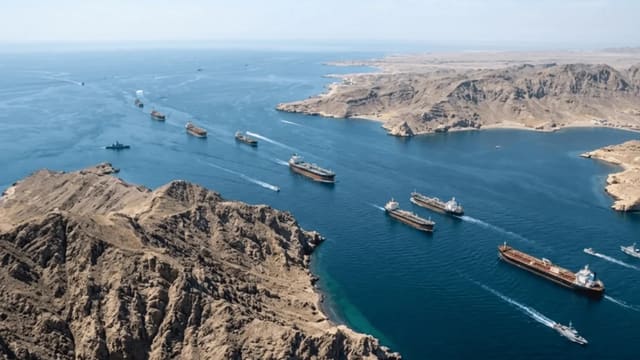 ABŞ NATO və ərəb ölkələrindən Hörmüz boğazında səylərini artırmağı tələb edir