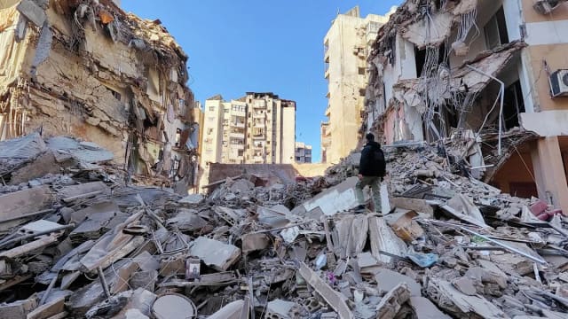 İsrailin Livana zərbələri nəticəsində ölənlərin sayı artıb