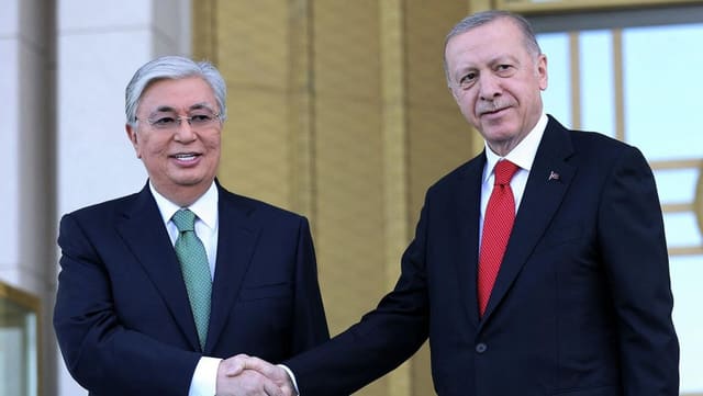 Tokayev və Ərdoğan arasında telefon danışığı olub