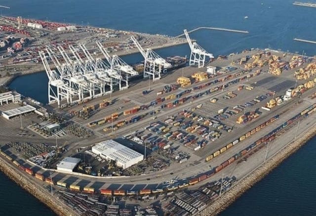 İsrail İrandakı mina və dənizdə yerləşən raket zavoduna zərbə endirib