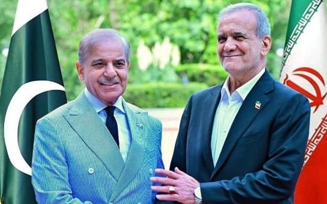 Şahbaz Şərif və Məsud Pezeşkian bölgədə sülh və təhlükəsizlik məsələlərini müzakirə edib