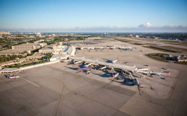 Florida hava limanı Trampın şərəfinə adlandırılacaq