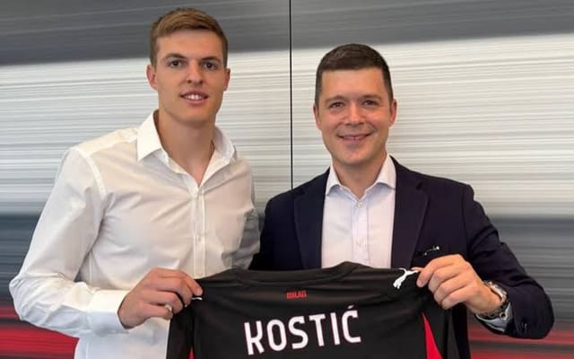 "Milan" monteneqrolu hücumçu transfer etdi 