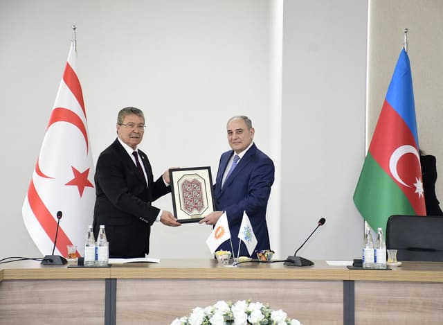 YAP Sədrinin müavini ilə Ulusal Birlik Partiyasının Sədri arasında görüş keçirilib
