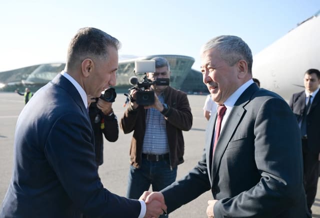 Qırğızıstanın Baş naziri Azərbaycana səfərə gəlib