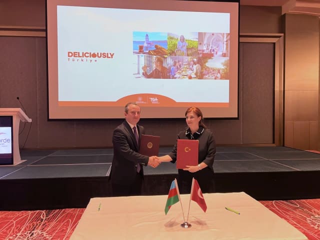 Azərbaycan və Türkiyə arasında turizm əməkdaşlığı üzrə yeni Protokol imzalanıb