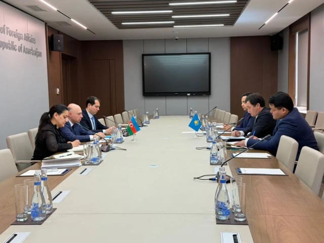Azərbaycan və Qazaxıstan əməkdaşlığı müzakirə edib