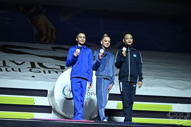 Azərbaycan gimnastı beynəlxalq turnirdə gümüş medal qazandı 