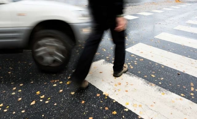 Samuxda piyadanı avtomobil vuraraq öldürdü