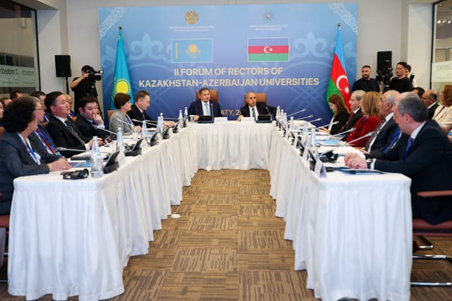 Almatıda Qazaxıstan və Azərbaycan ali təhsil müəssisələrinin II Rektorlar Forumu keçirilib