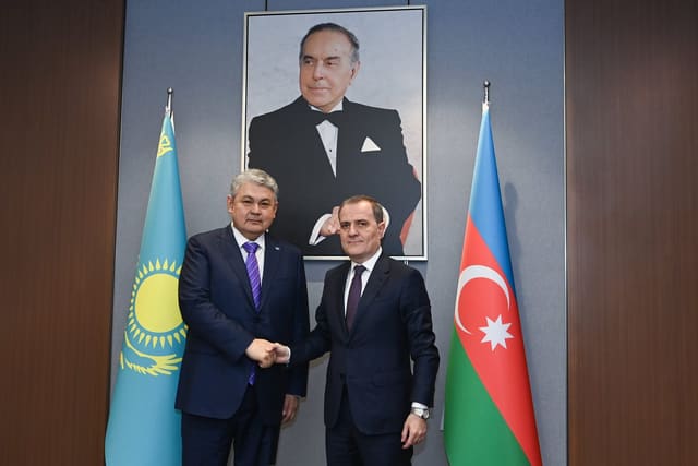 Azərbaycan və Qazaxıstan XİN rəhbərləri görüşüb - YENİLƏNİB 2