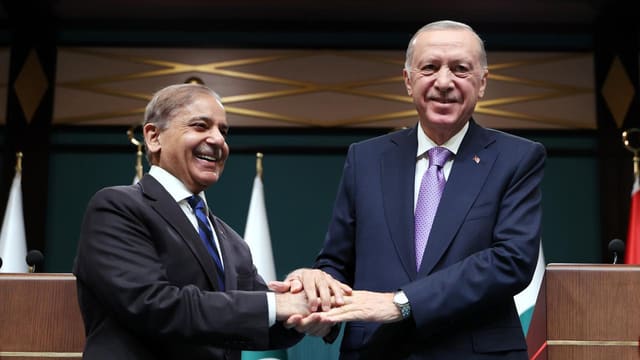 Ərdoğanla Şahbaz Şərif arasında telefon danışığı baş tutub