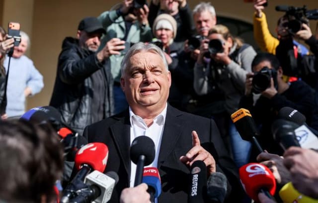 Orban partiyasının Macarıstan parlament seçkilərində məğlub olduğunu etiraf edib