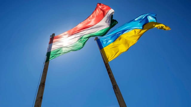 Ukrayna vətəndaşlarına Macarıstana səfər etməmək tövsiyəsini ləğv etdi