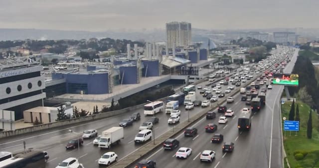 Hazırda Bakıda sıxlıq müşahidə olunan yollar açıqlanıb