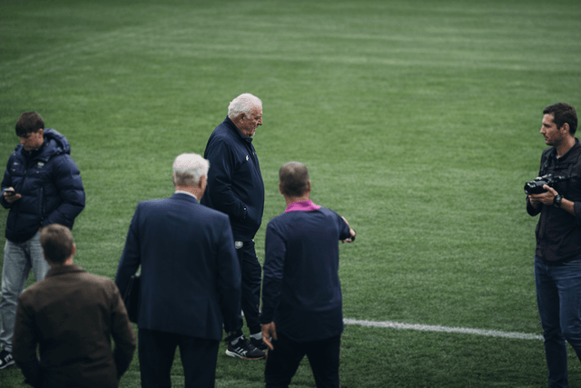 Flik və "Barselona" oyunçuları "Metropolitano" stadionundakı meydançanın vəziyyətindən narazıdırlar