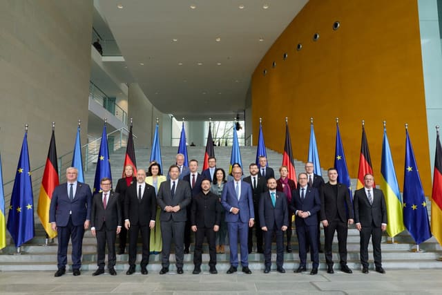 Ukrayna və Almaniya 20 ildən sonra hökumətlərarası məsləhətləşmələri bərpa edib