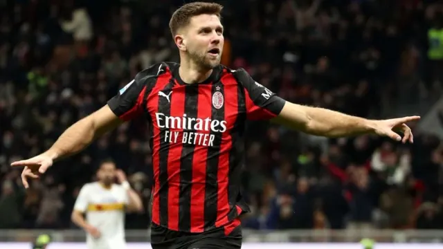 "Milan" Füllkruqun transfer hüquqlarını almaqdan imtina etdi