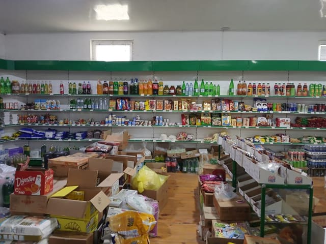 Neftçalada marketdə istehlaka yararsız məhsullar aşkarlanıb