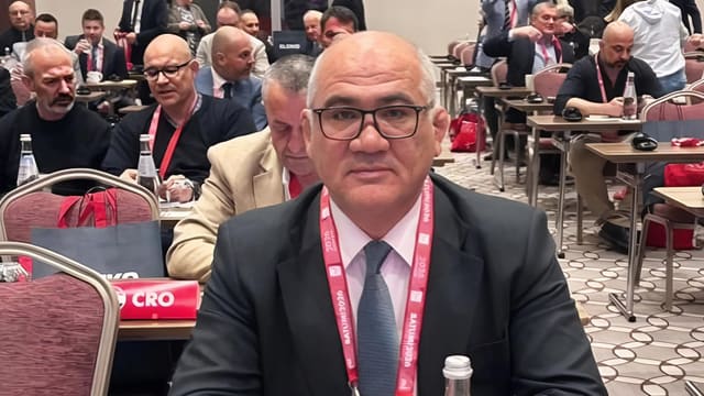 Azərbaycan nümayəndəsi Avropa Ağırlıqqaldırma Federasiyasının konqresində iştirak edir